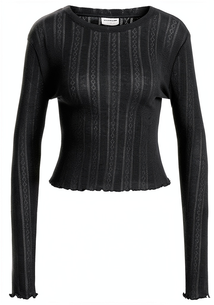 T-shirt femme Bestseller noir porté en situation décontractée