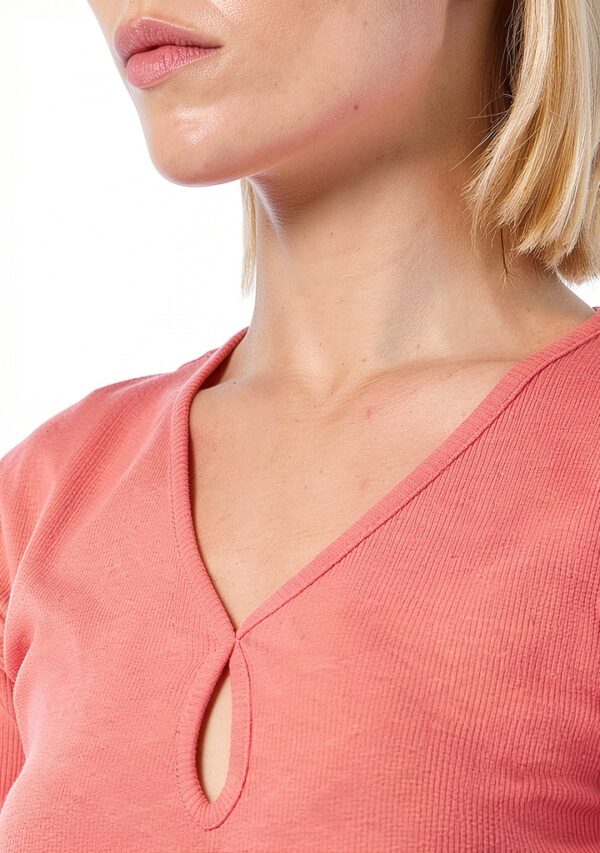 T-shirt femme col V manches courtes Bestseller coupe normale-1